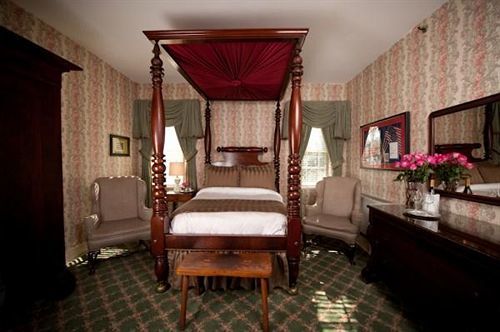 The Golden Lamb Hotel Lebanon Ngoại thất bức ảnh