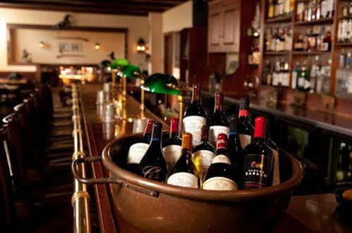 The Golden Lamb Hotel Lebanon Ngoại thất bức ảnh